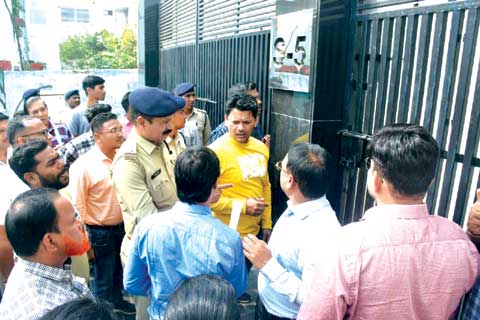 CG News: पूर्व मंत्री की पत्नी का करोड़ो की संपत्ति पर कब्जा? आज से शुरु होगी मामले की जांच, 10 दिन बाद आएगी रिपोर्ट