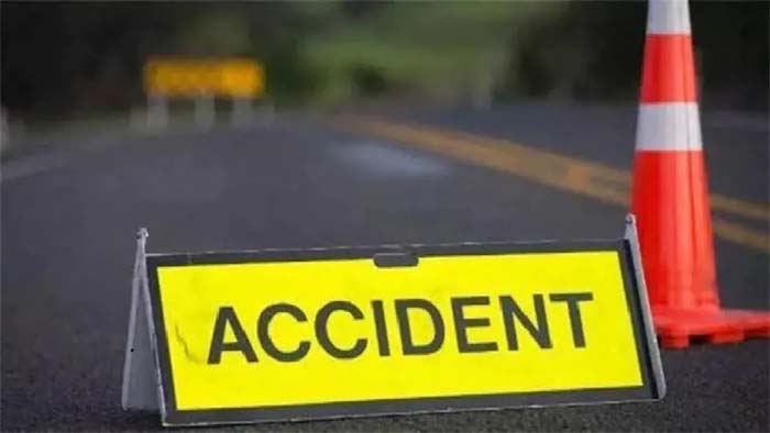 Abhanpur accident : बस ने बाइक सवार को कुचला, 3 लोगो की दर्दनाक मौत, 1 गंभीर….रूप से घायल