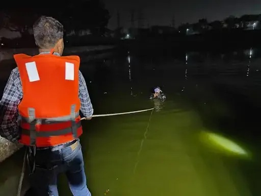 Death of 9 year old boy: तालाब में गिरने से 9 साल के मासूम की मौत, कई घंटे के रेस्क्यू के बाद मिला शव