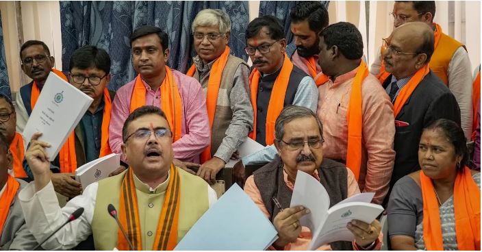 भाजपा नेता पहुंचे संदेशखाली