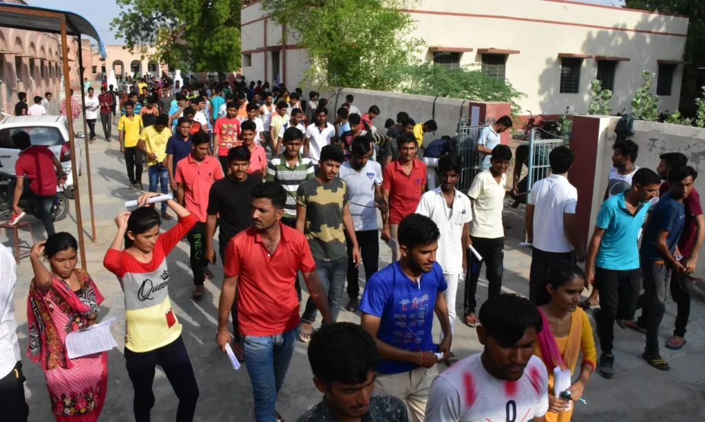 UPPRB Paper Leak Update: 48 लाख अभ्यर्थियों के लिए राहत, पेपर लीक की खबरें फर्जी