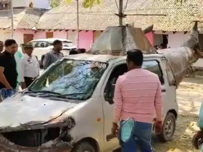 AMBEDKAR NAGAR NEWS : अंबेडकर नगर में दो भाईयों ने दुल्हन लाने के लिए कार को बनाया हेलीकाप्टर, पुलिस ने किया सीज