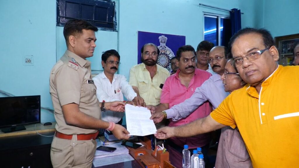 Raipur News: कारोबारी अरुण भद्रा पर जानलेवा हमला, पुलिस को सहयोगी और समर्थकों संग सौंपा ज्ञापन, आरोपी गिरफ्तार