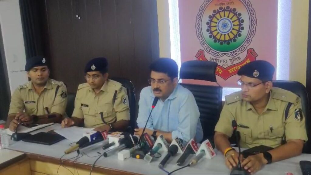 BILASPUR CRIME NEWS : न्यायधानी बिलासपुर में आरक्षक के संरक्षण में हो रही थी गौ तस्करी, SP ने किया सस्पेंड