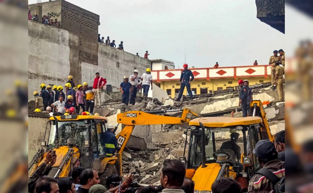 Surat Building Collapse : सूरत में बहुमंजिला इमारत गिरने से 7 लोगों की मौत, राहत-बचाव कार्य में जुटी NDRF और SDRF