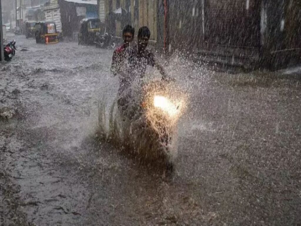 IMD Weather Alert : मौसम विभाग ने प्रदेश के 19 जिलों में दी भारी बारिश की चेतावनी, आगामी 24 घंटे के लिए ऑरेंज अलर्ट जारी