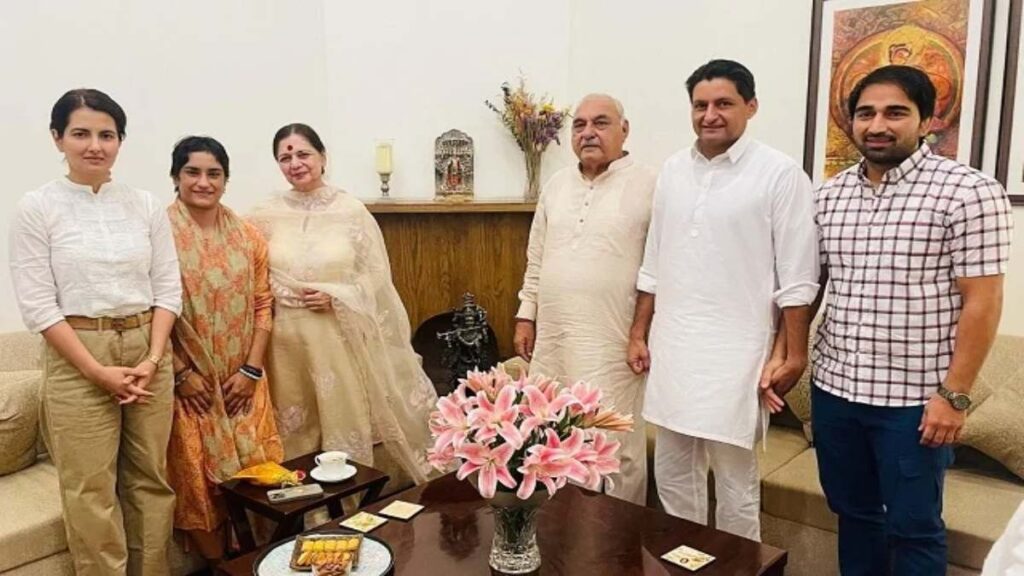 Vinesh Phogat : महिला पहलवान विनेश फोगाट कांग्रेस में शामिल; कांग्रेस नेता पूर्व सीएम भूपेंद्र सिंह हुड्डा ने दिया हिंट