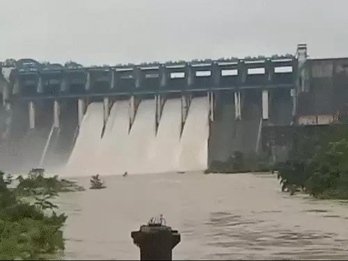 CG Weather Update : सरगुजा-बस्तर संभाग में मौसम विभाग ने जारी किया बारिश का यलो अलर्ट, बांगो बांध के खोले गए 5 गेट, घरों में घुसा पानी