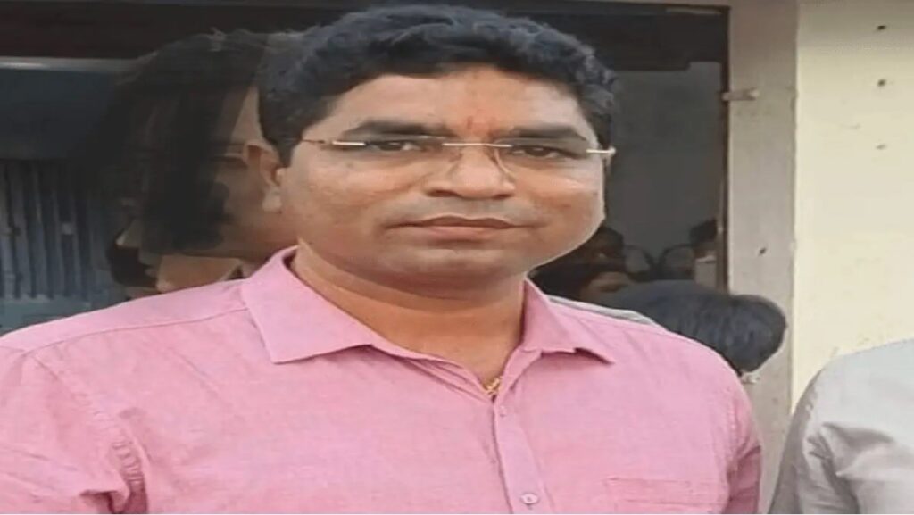 Betul Ravi Deshmukh Death News : बैतूल में भाजपा नेता ने खुद को गोली मारकर की आत्महत्या, मौके से मिला छह पेज का सुसाइड नोट, हत्या या साजिश जांच में जुटी पुलिस