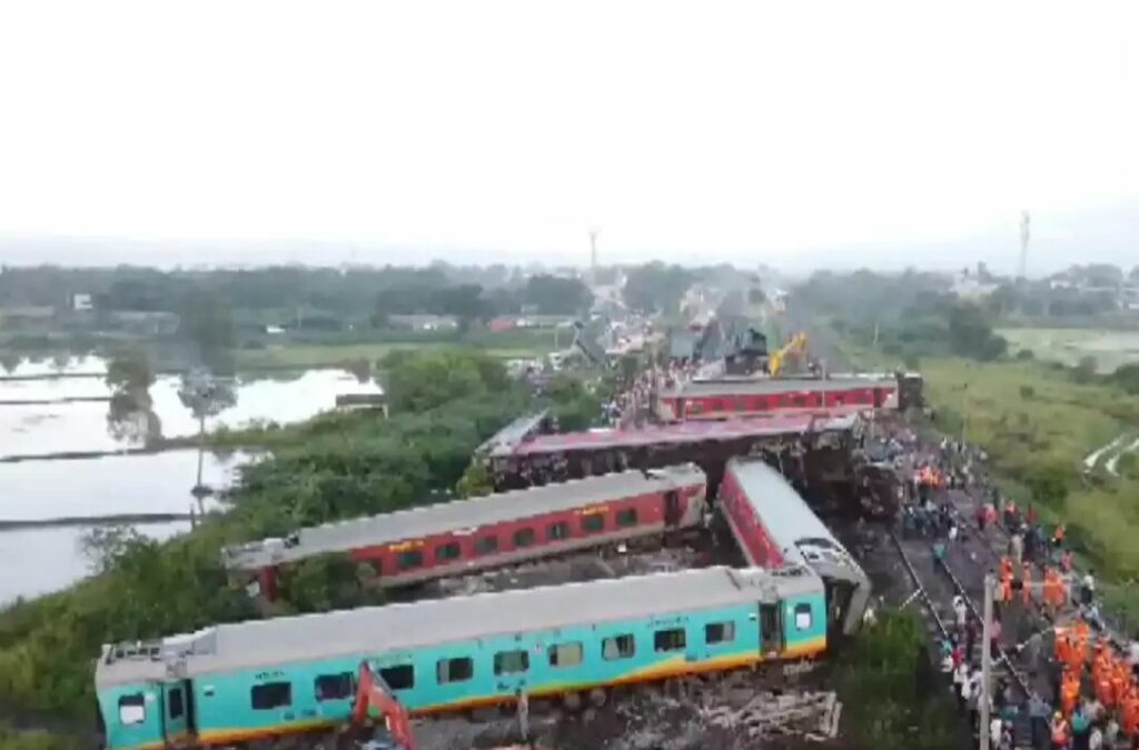 Bagmati Express Accident : चेन्नई के पास बड़ी रेल दुर्घटना, खड़ी मालगाड़ी से टकराई मैसूर-दरभंगा एक्सप्रेस, 13 डिब्बे डिरेल, 19 यात्री घायल, बचाव अभियान जारी