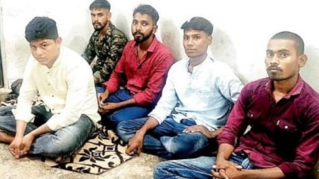 Fake Drug Inspectors : दुर्ग पुलिस को मिली बड़ी सफलता, 5 फर्जी ड्रग इंस्पेक्टर को किया गिरफ्तार, मेडिकल स्टोर से करते थे अवैध वसूली