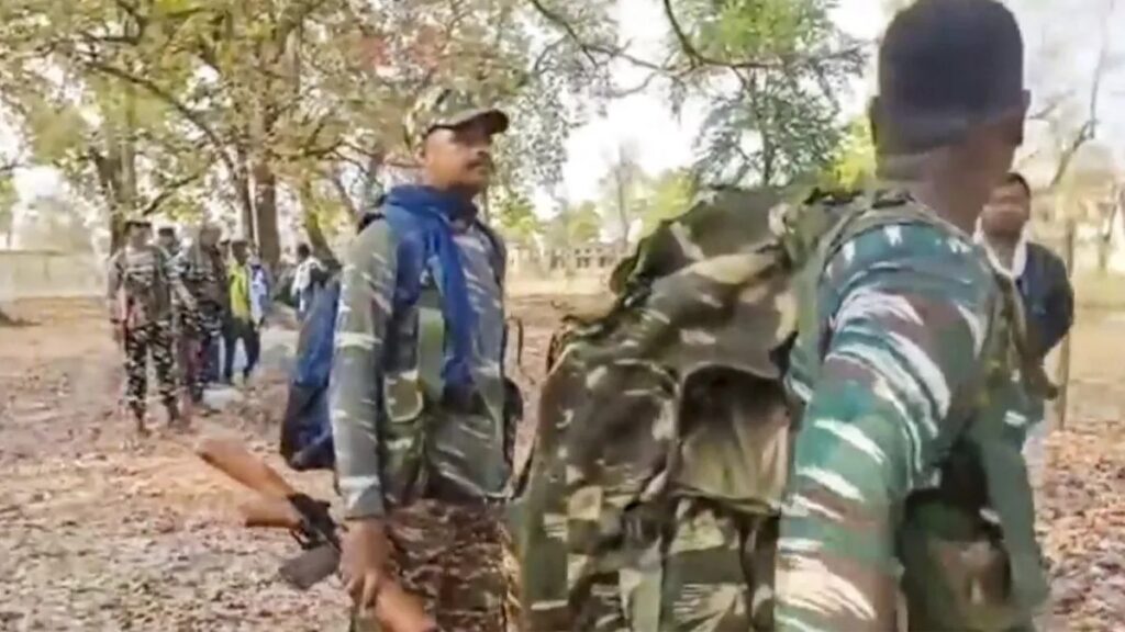 Balaghat Naxalites Encounter : बालाघाट के जंगलो में जवानों और नक्सलियों बीच मुठभेड़ में 1 जवान घायल
