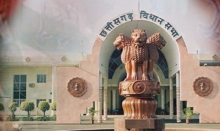 Chhattisgarh by-Election Live 2024 : रायपुर दक्षिण विधानसभा उपचुनाव में ईवीएम काउंटिग के पहले राउंड में सुनील सोनी आगे