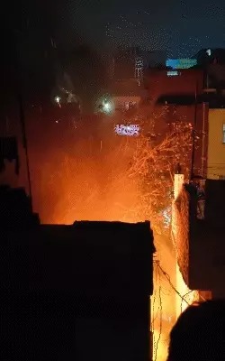 Lucknow News : लखनऊ में धमाके के साथ फटा सिलेंडर,  व्यापारी के घर लगी आग…