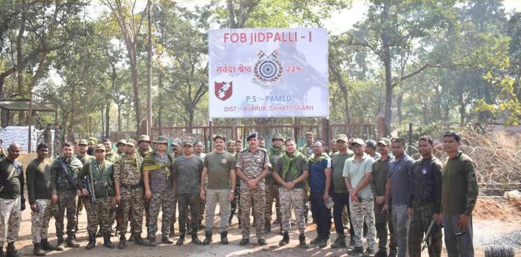 SECURITY CAMP OPENED IN BIJAPUR : बीजापुर के नक्सल प्रभावित क्षेत्र में जवानों ने डाला डेरा, ‘जिड़पल्ली’ में खुला नया पुलिस कैंप