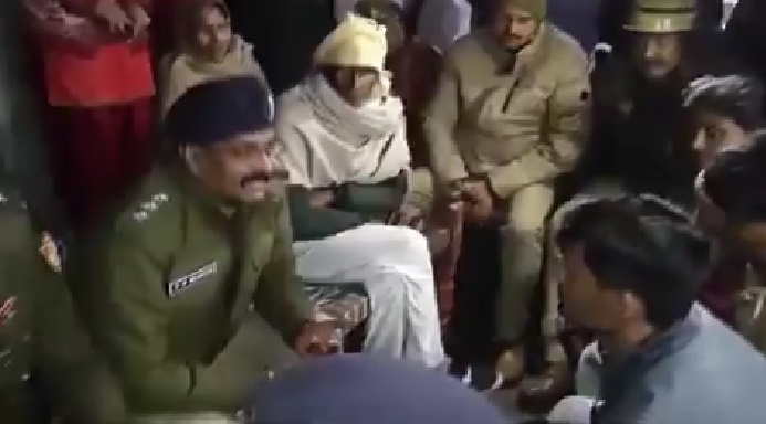 Lakhimpur Kheri CO VIdeo: सीओ का धमकी भरा वीडियो वायरल ‘रखे रहो लाश, एक भी मांग पूरी नहीं होगी’, लखीमपुर खीरी में शव को लेकर मचा बवाल