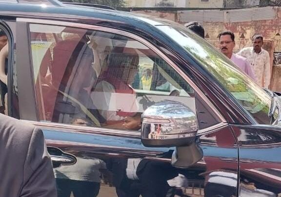 Chhattisgarh SEX CD kaand: बीजेपी नेता की अश्लील सीडी कांड मामले में कोर्ट पहुंचे पूर्व सीएम भूपेश बघेल और विनोद वर्मा, PC में मीडिया को दी थी CD