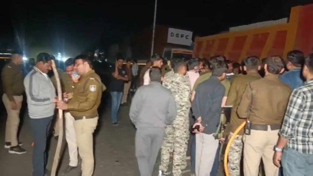 MP Morena Murder Case : मुरैना में कानून व्यवस्था पर सवाल! दिनदहाड़े युवक की गोली मारकर हत्या, गुस्साए लोगों ने किया प्रदर्शन