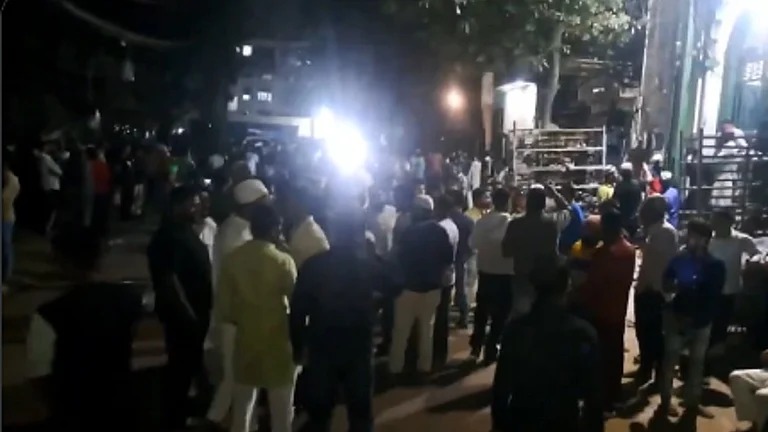 Holi-Juma Controversy : होली और जुमे के दिन 4 राज्यों में भड़की हिंसा, ASI की मौत