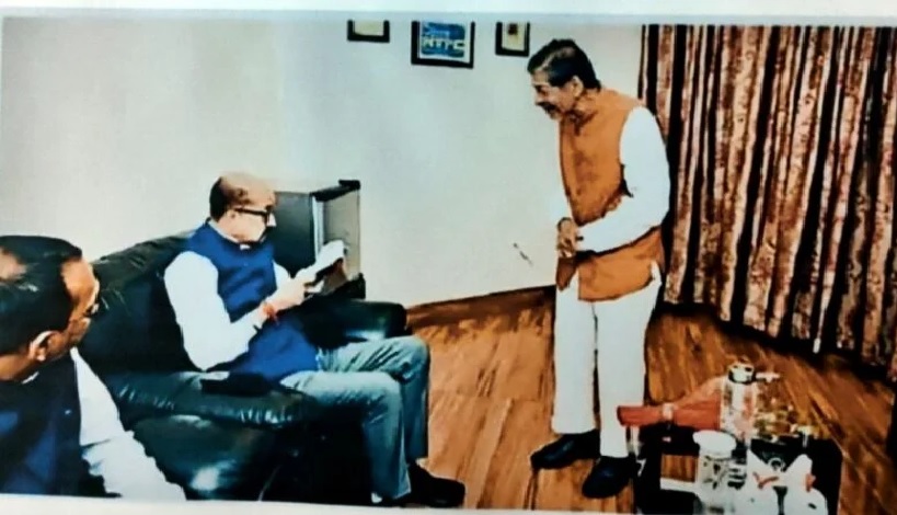 Notice Issued: Congress leader Jaisingh Agarwal and Collector Ajit Vasant clashed again in Korba...! Notice issued over social media post