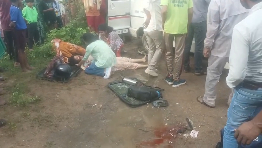 Road Accident : एकलव्य विद्यालय की दो शिक्षिकाओं की दर्दनाक मौत…! 3 गंभीर घायल बिलासपुर रेफर