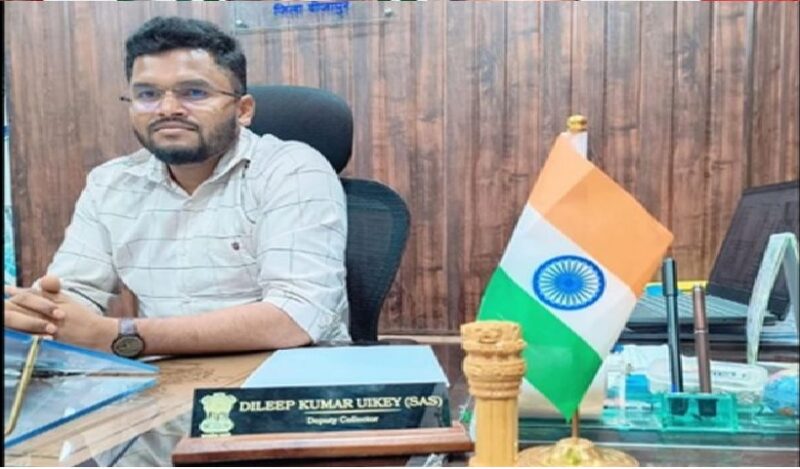 Allegation on Deputy Collector: Woman constable made serious allegations against Deputy Collector...! Talked about rape, abortion and economic exploitation