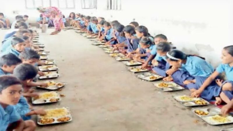 Mid-Day Meal :  सुकमा में मिड-डे मील बना मौत का ज़रिया…! वक्त रहते टली बड़ी त्रासदी…हाईकोर्ट ने लिया स्वतः संज्ञान