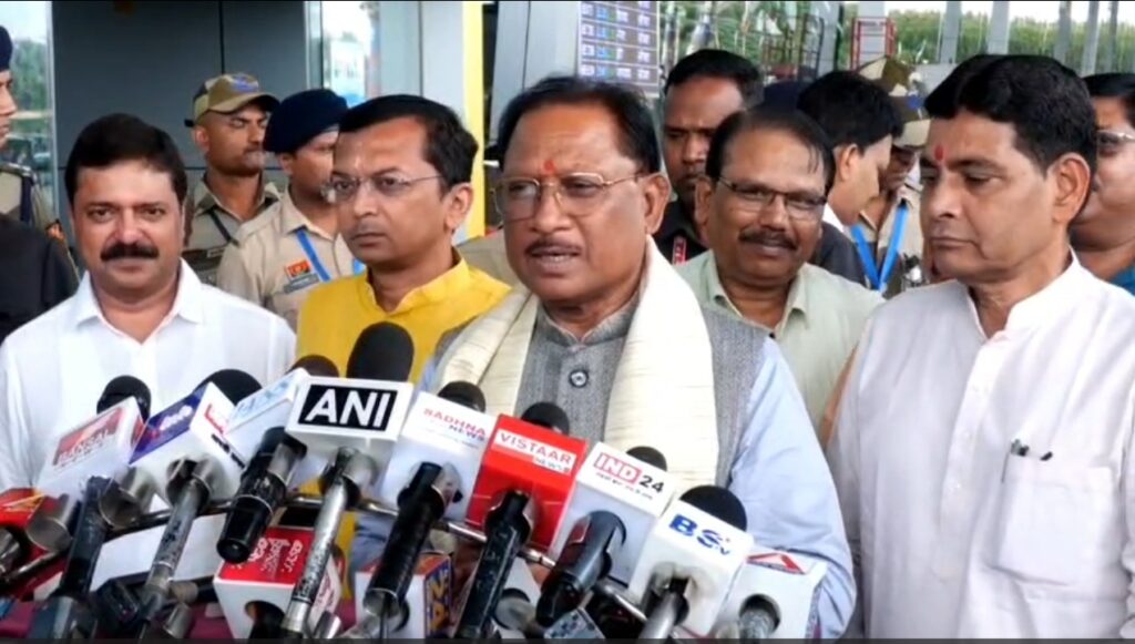 New Industrial Policy : रायपुर से दिल्ली रवाना हुए CM साय…! आज शाम विदेश यात्रा पर होंगे रवाना…यहां सुनिए उन्होंने क्या कहा…? VIDEO