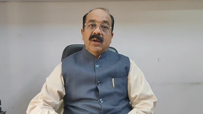 CG News: डिप्टी सीएम अरुण साव का आवारा पशुओं और कांग्रेस पर बड़ा बयान,देखें