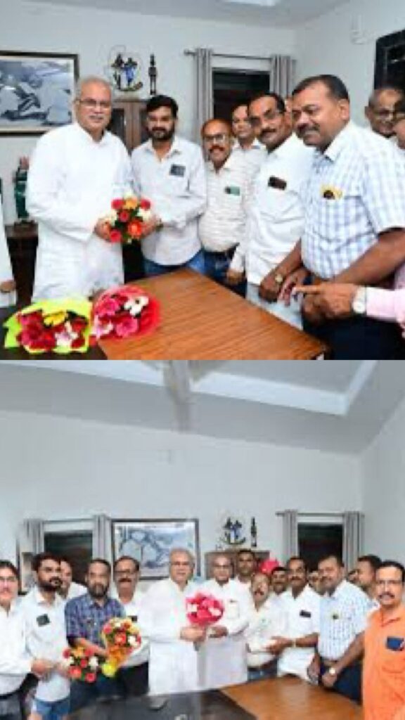 CG News: मनवा कुर्मी समाज के केंद्रीय अध्यक्ष खोडस राम कश्यप के अगुवाई म , प्रतिनिधिमंडल के साथ भूपेश बघेल से भेंट