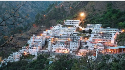 Vaishno Devi landslide: वैष्णो देवी लैंडस्लाइड में 32 की मौत, कई लापता, यात्रा अस्थायी रूप से स्थगित, राहत-बचाव कार्य जारी