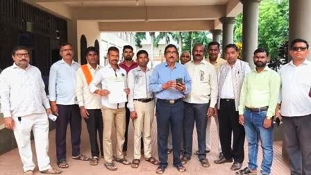 Tahsildar Protest Raipur: रायपुर: 17 सूत्रीय मांगों को लेकर 550 से अधिक तहसीलदारों और नायब तहसीलदारों ने किया प्रदर्शन