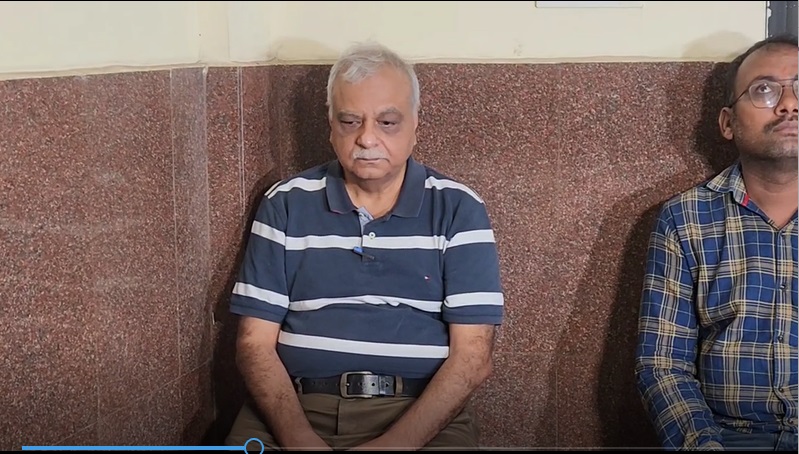 Update in Naan Scam Case : नान घोटाला केस में बड़ा अपडेट…! रिटायर्ड IAS आलोक शुक्ला ने किया सरेंडर…कल कोर्ट ने नहीं लिया था सरेंडर…यहां देखें Video