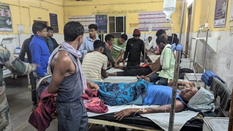 Death by Electrocution : कोंडागांव में कबड्डी मैच के दौरान दर्दनाक हादसा…! आंधी से उड़ा टेंट…करंट लगने से 3 की दर्दनाक मौत