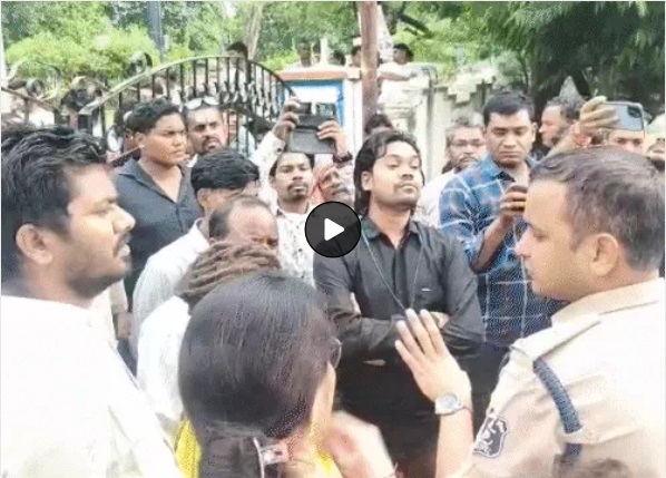 Tribal Girl Gangrape : गृहमंत्री के जिले में आदिवासी युवती से गैंगरेप…बॉयफ्रेंड और 2 दोस्तों ने कार में बंधक बनाकर किया दुष्कर्म…कवर्धा में भारी हड़कंप