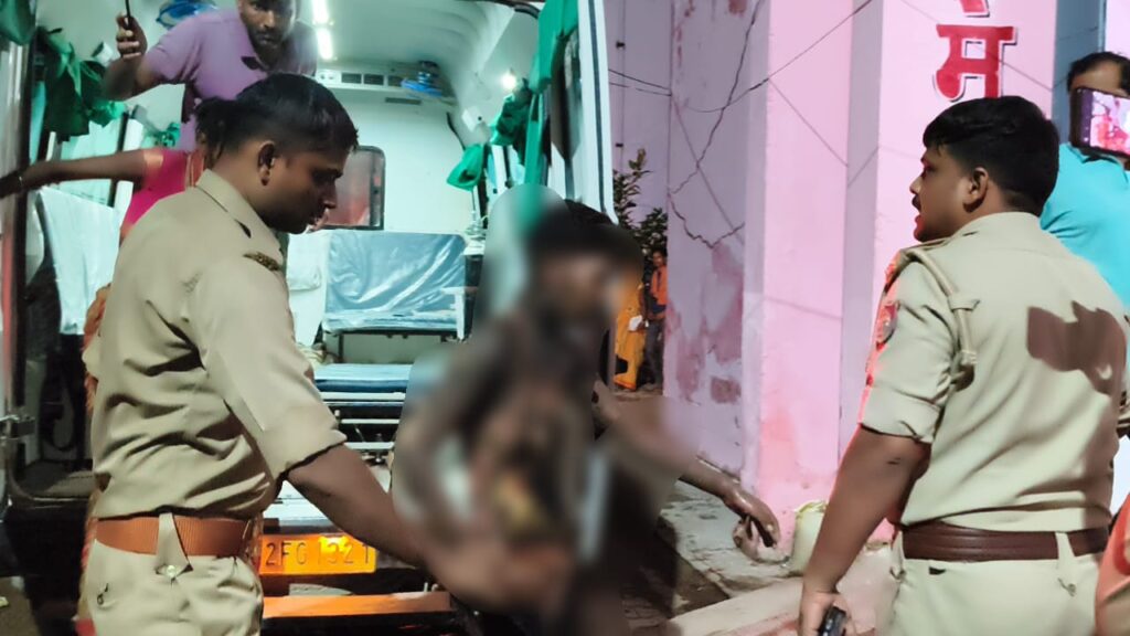 Love Affair : बाराबंकी से बड़ी खबर…! प्रेम प्रसंग ने लिया खौफनाक मोड़…युवक पर पेट्रोल डालकर आग लगाने का आरोप 70% झुलसा…हालत नाजुक VIDEO