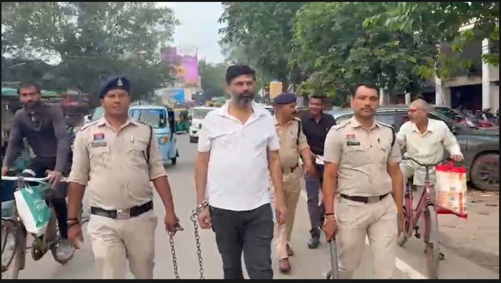 Pushed into Prostitution : नाबालिग को उसकी सहेली और मां ने देह व्यापार में धकेला…बंधक बनाकर बैक टू बैक लड़कों को सौंपा…अब 3 गिरफ्तार