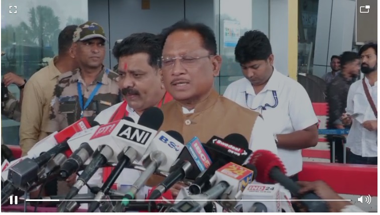 Investors Connect in Bastar : CM विष्णुदेव साय इन्वेस्टर कनेक्ट में भाग लेने रवाना…! बोले- बस्तर को बनाएंगे उद्योगिक केंद्र…VIDEO