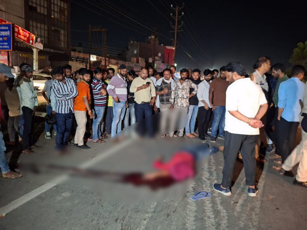Road Accident: Road accident in Purani Basti…! High speed car hits… young man dies on the spot