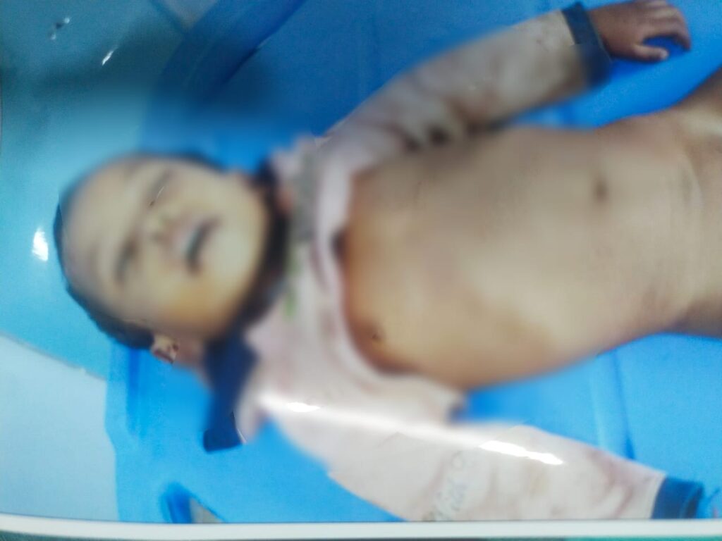 Killer Father : सरगुजा से रूह कंपाने वाली खबर…! पिता ने 2 साल के बेटे को पटक-पटक कर मार डाला… यहां देखें Video