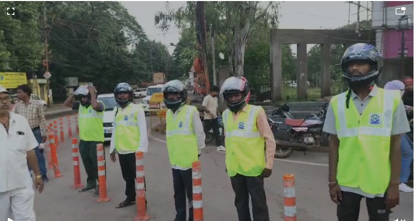 No Helmet No Petrol : दुर्ग में नो-हेलमेट, नो-पेट्रोल अभियान…महापौर के नेतृत्व में किया जागरूक…VIDEO