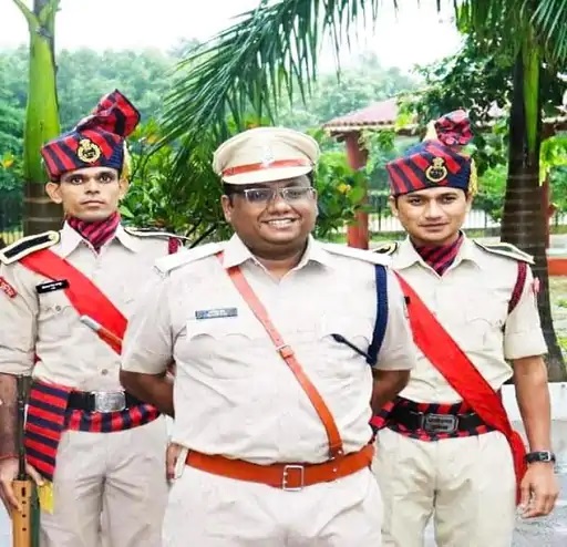 Cabinet Meeting Decisions : शहीद ASP आकाश राव गीरीपुंजे की पत्नी बनेंगी DSP…CGPSC की अध्यक्ष बनीं पूर्व IAS रीता शांडिल्य…रिटायर्ड पत्रकारों को अब मिलेगी 20,000 रुपये पेंशन