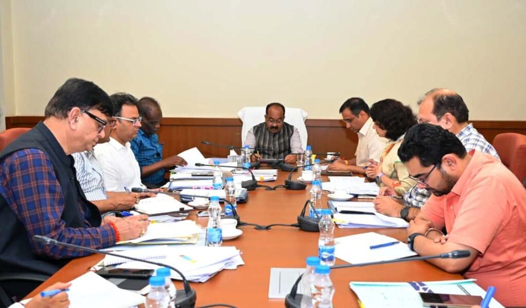 Review Meet in Deputy CM : हर योजना जमीन पर दिखे…! अरुण साव ने अफसरों को दी सख्त हिदायत