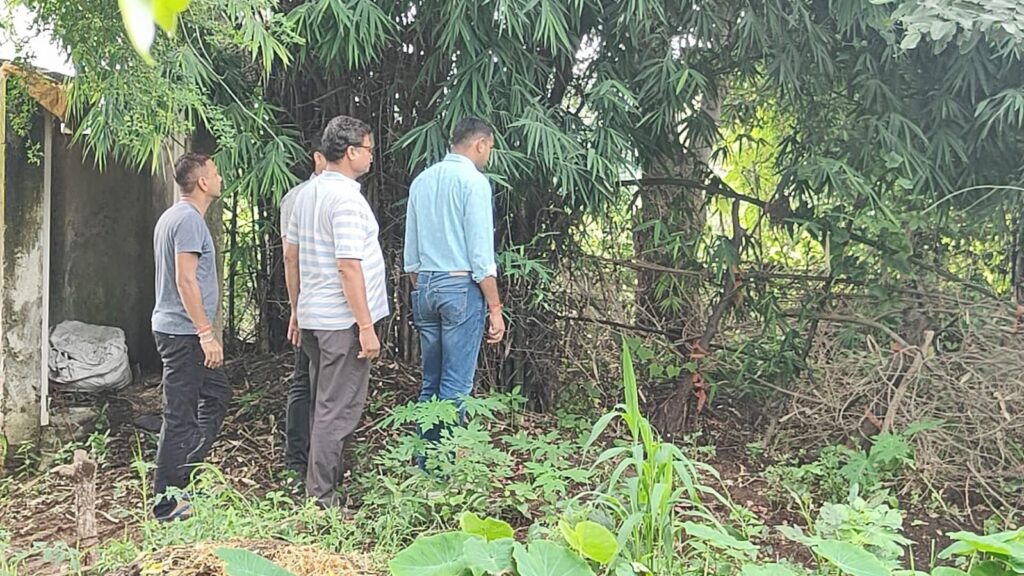 Mass Murder : रायगढ़ में खौफनाक कांड…! एक ही परिवार के 4 लोगों की हत्या…यहां देखें VIDEO