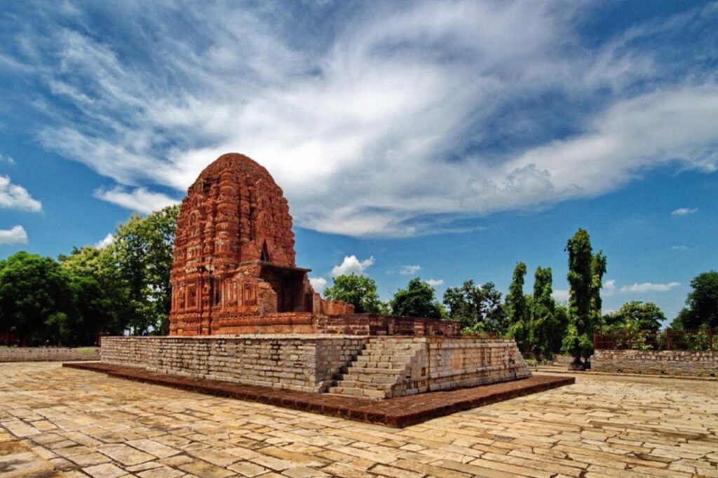 Sirpur : संस्कृति, इतिहास और अध्यात्म का संगम…!जहाँ इतिहास बोलता है…संस्कृति मुस्कुराती है और अध्यात्म सांस लेता है
