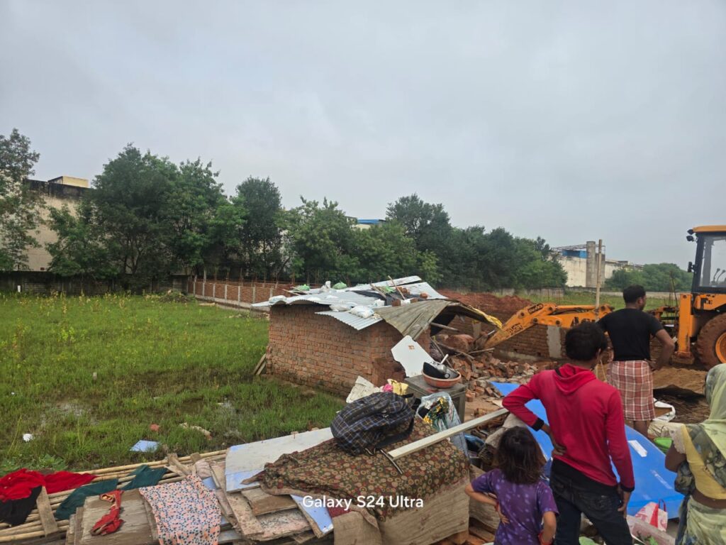 Nava Raipur : अटल नगर क्षेत्र में अवैध निर्माण पर प्रशासन की सख्त कार्रवाई…! अवैध निर्माण पर चला Bulldozer