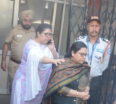 IPS suicide Case : वाई पूरन कुमार की IAS पत्नी ने CM को लगाया फोन…! विदेश से लौटते ही क्यों रुकवा दिया पोस्टमार्टम