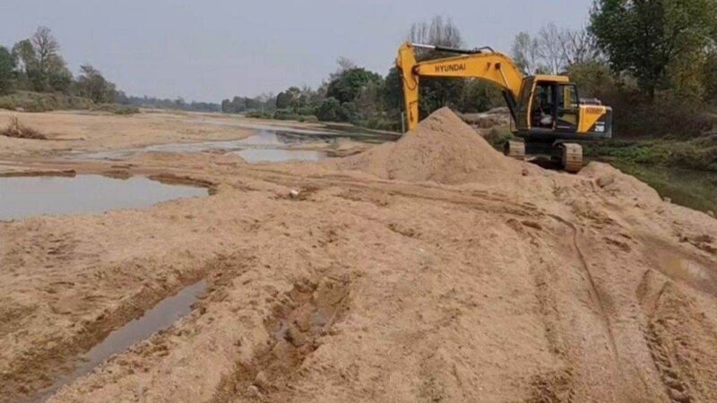 Sand Mine Lease Allotment : महासमुंद में रेत खनन पट्टे के आवंटन के लिए इलेक्ट्रॉनिक नीलामी…! कब यहां देखें…?