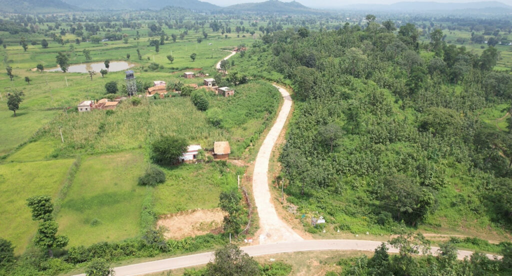 PM Janman : कबीरधाम के सरई ग्राम में पहुँची विकास की गूंज…सड़क से जुड़कर आसान हुआ जीवन