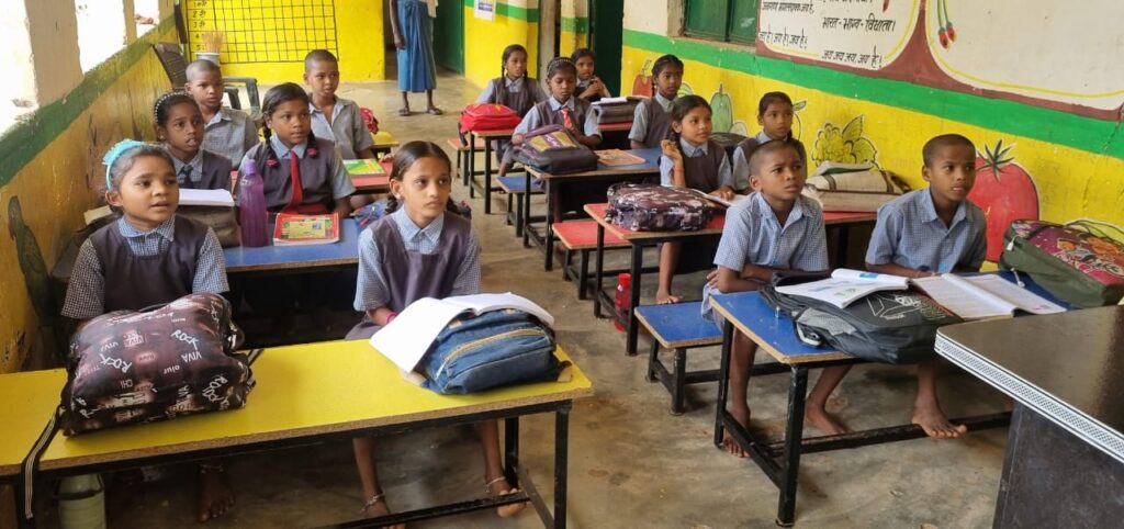 Rationalization : चचरेल स्कूल में लौटी रौनक…शिक्षकों की संख्या बढ़ी, पढ़ाई और बच्चों की उपस्थिति में आया अभूतपूर्व सुधार